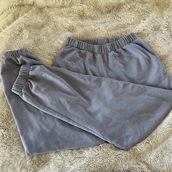 Brandy Melville Two Piece Sweatsuit Purple - Picture 6 of 6